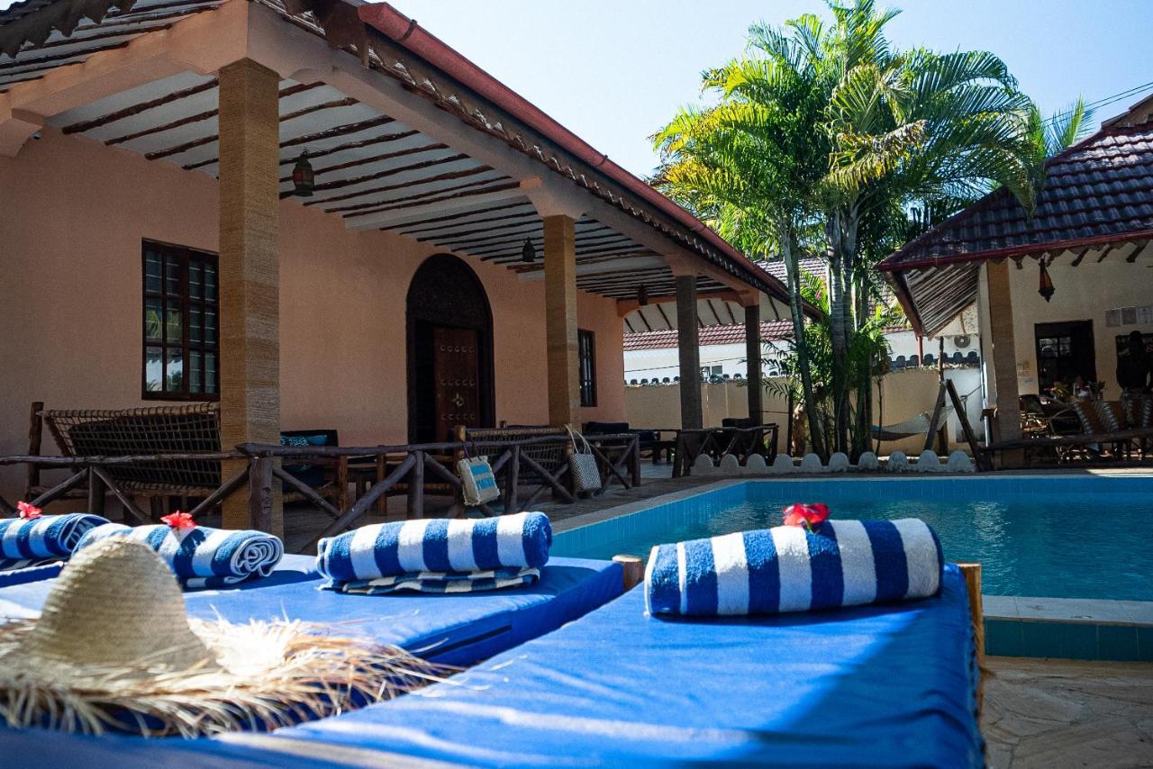 Hakuna Matata Villa Paje Exterior photo