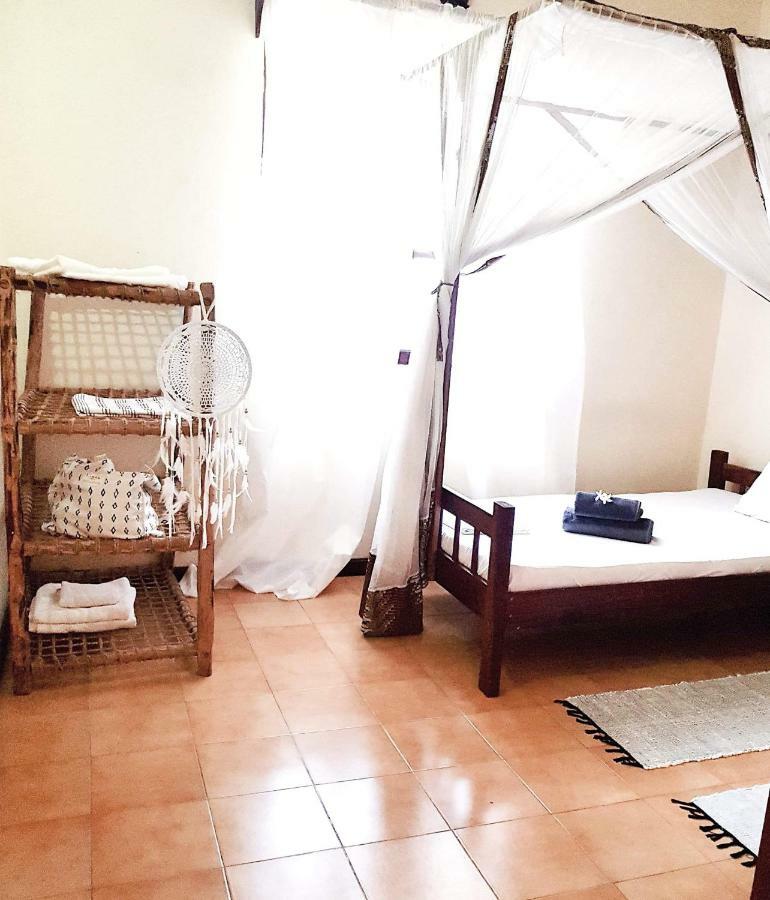Hakuna Matata Villa Paje Exterior photo
